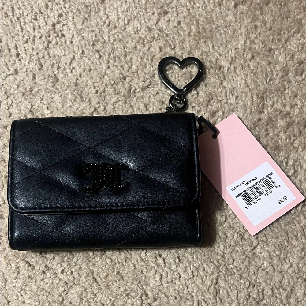 Juicy Couture Black Wallet with Heart Keychain - Picture 1 of 4